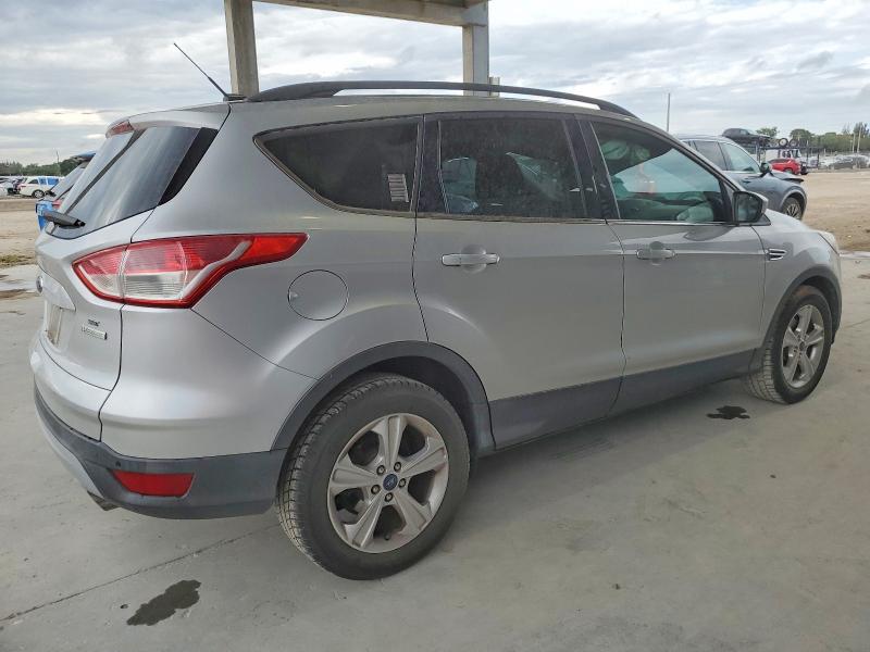 Photo 3 from auction – 2015 FORD ESCAPE SE with VIN 1FMCU0GX6FUA83399
