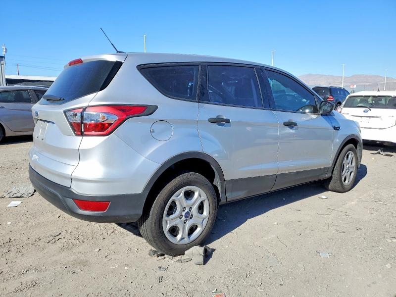 Photo 3 from auction – 2017 FORD ESCAPE with VIN 1FMCU0F76HUA82788