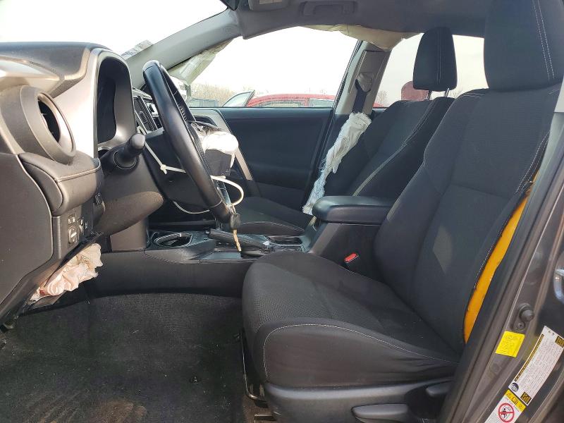 Photo 7 from auction – 2017 TOYOTA RAV4 XLE with VIN JTMWFREV0HD093589