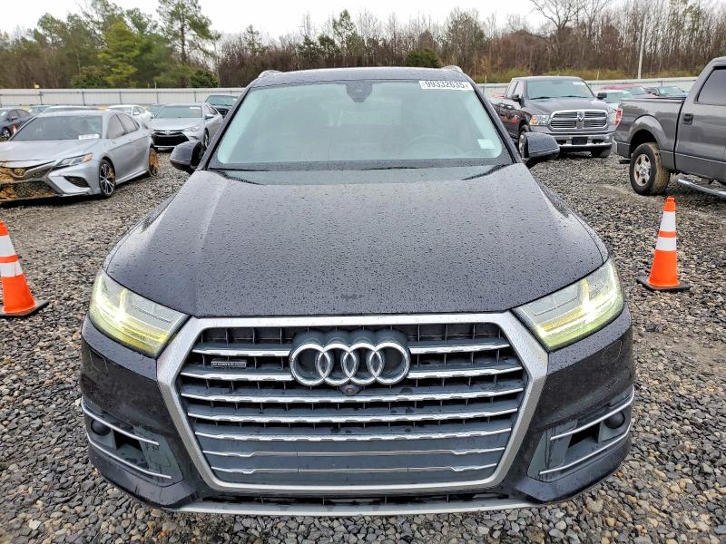 Photo 5 from auction – 2017 AUDI Q7 with VIN WA1VAAF78HD040788
