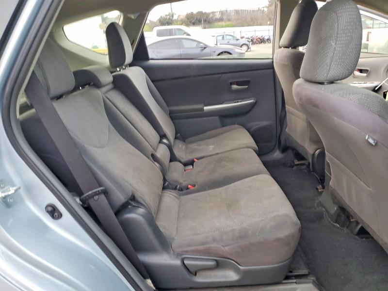 Photo 10 from auction – 2013 TOYOTA PRIUS V with VIN JTDZN3EU9D3261380