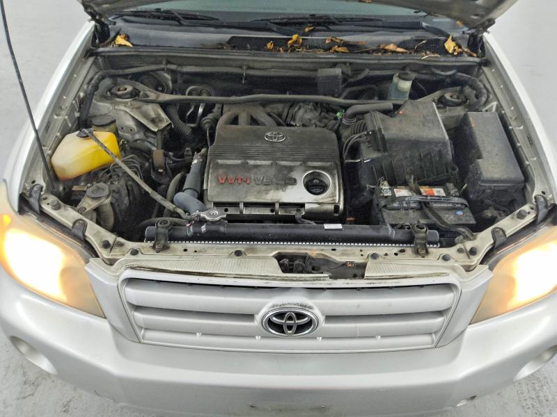 Photo 12 from auction – 2004 TOYOTA HIGHLANDER with VIN JTEDP21A440010855