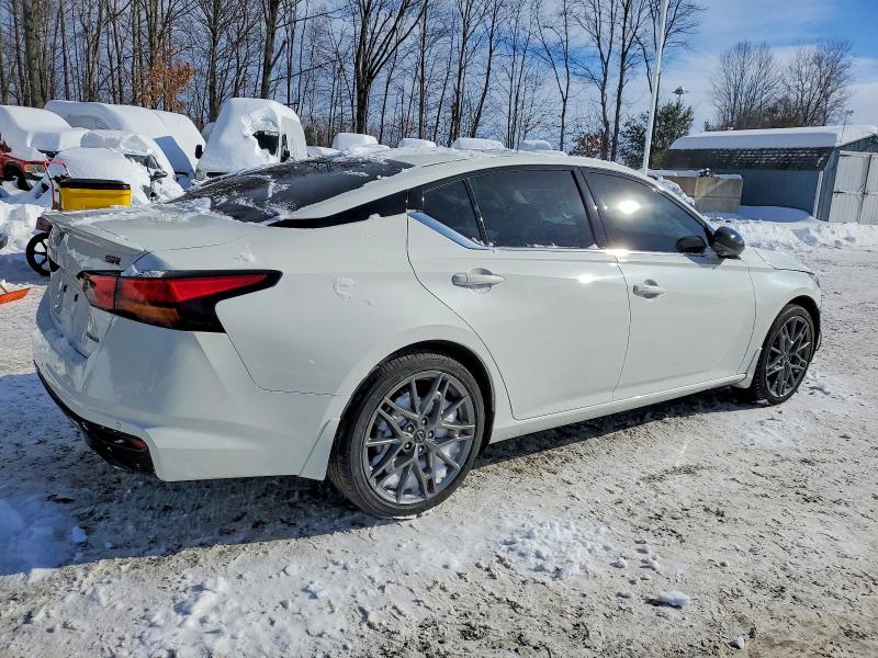 Photo 3 from auction – 2023 NISSAN ALTIMA SR with VIN 1N4AL4CV4PN420728