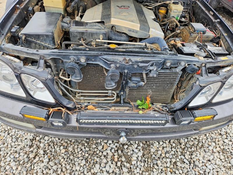 Photo 12 from auction – 2004 LEXUS LX 470 with VIN JTJHT00W643535592
