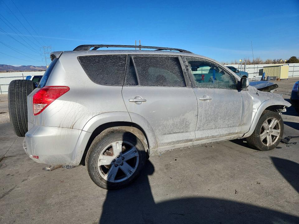 Photo 3 from auction – 2007 TOYOTA RAV4 SPORT with VIN JTMBK32V276017063
