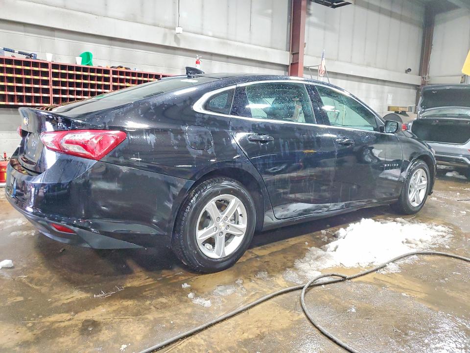 Photo 3 from auction – 2022 CHEVROLET MALIBU LT with VIN 1G1ZD5ST8NF194872