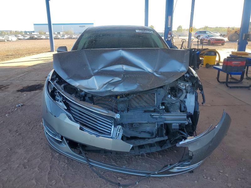 Photo 5 from auction – 2016 LINCOLN MKZ with VIN 3LN6L2G97GR602109