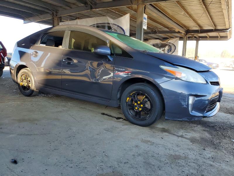 Photo 4 from auction – 2014 TOYOTA PRIUS with VIN JTDKN3DU9E1786360