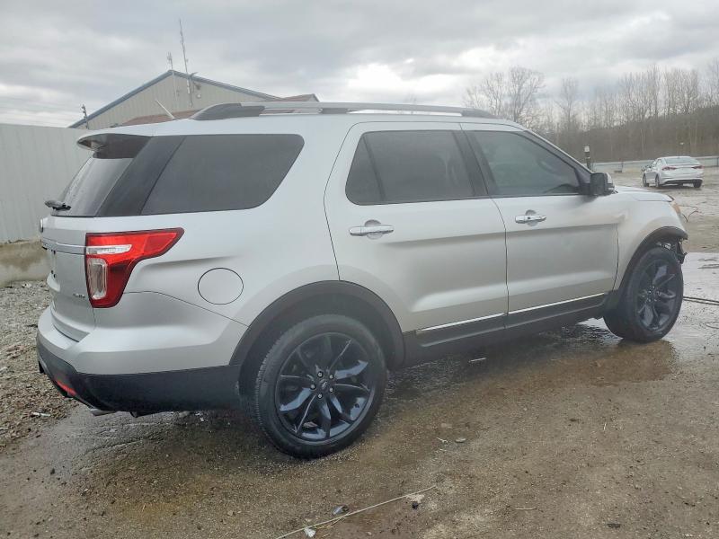 Photo 3 from auction – 2012 FORD EXPLORER L with VIN 1FMHK8F85CGA66334