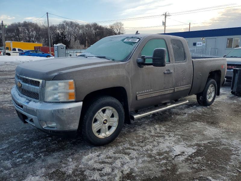 CHEVROLET SILVERADO 2013 with VIN 1GCRKSE78DZ152838 - Photo from auction
