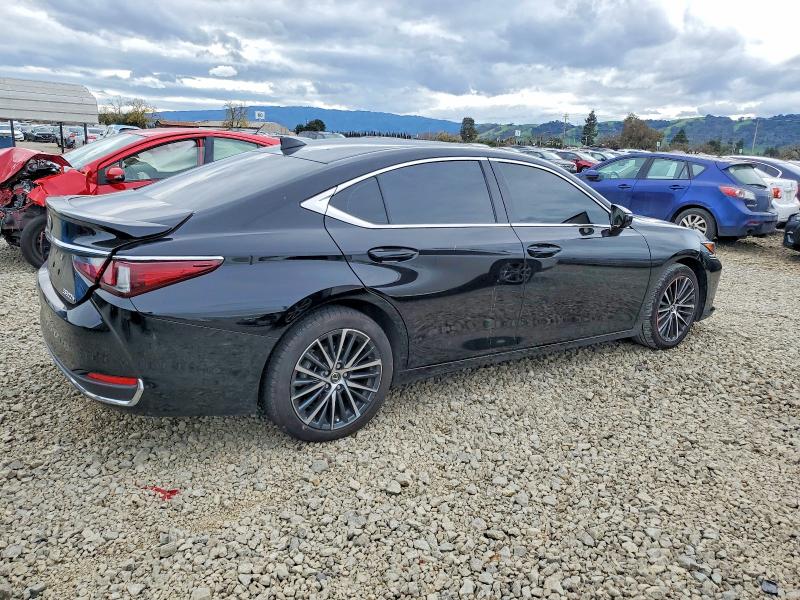 Photo 3 from auction – 2024 LEXUS ES 300H BA with VIN 58ADA1C15RU041498