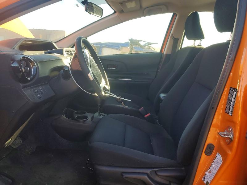 Photo 7 from auction – 2015 TOYOTA PRIUS C with VIN JTDKDTB38F1105040