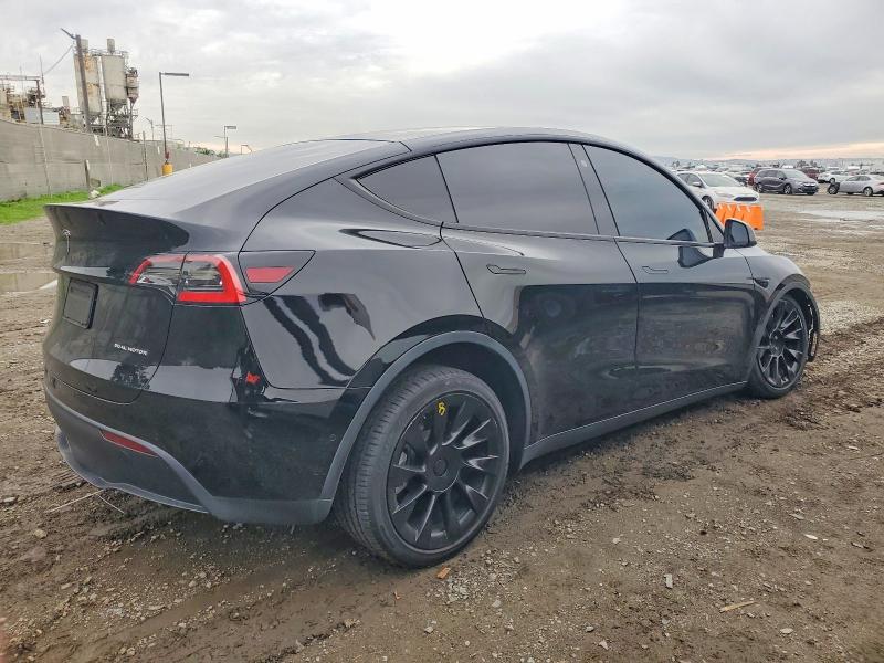Zdjęcie 3 z aukcji – 2021 TESLA MODEL Y z VIN 5YJYGDEEXMF067707