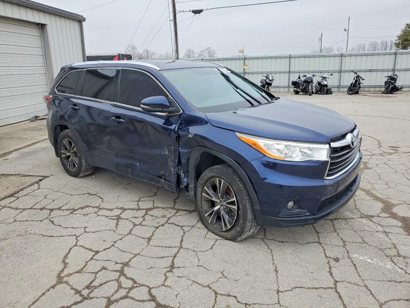 Photo 4 from auction – 2016 TOYOTA HIGHLANDER with VIN 5TDJKRFH4GS292940