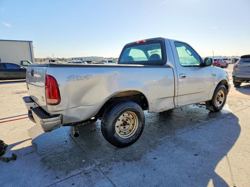 Снимка 3 от търг – 2003 FORD F150 с VIN 2FTRF172X3CB08867