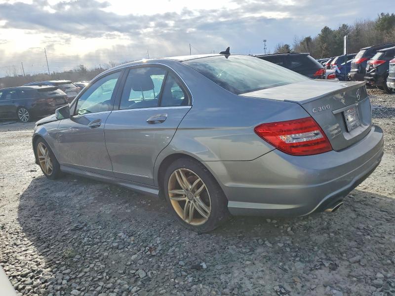 Photo 2 from auction – 2014 MERCEDES-BENZ C with VIN WDDGF8AB7EA946874