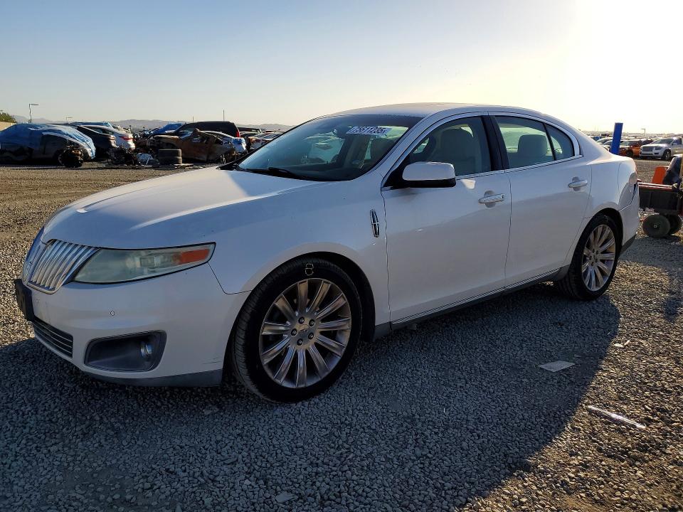 LINCOLN MKS 2011 with VIN 1LNHL9DR5BG602888 - Photo from auction