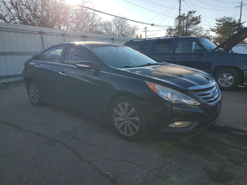 Photo 4 from auction – 2014 HYUNDAI SONATA SE with VIN 5NPEC4AB7EH898675