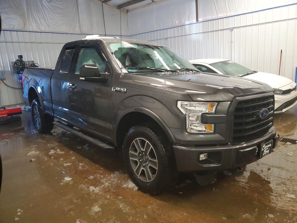 Photo 4 from auction – 2015 FORD F150 SUPER with VIN 1FTFX1EF2FFC50161