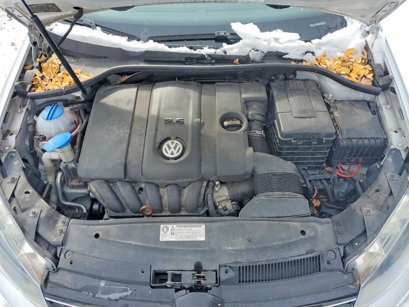 Photo 11 from auction – 2010 VOLKSWAGEN JETTA with VIN 3VWTZ7AJ4AM662842