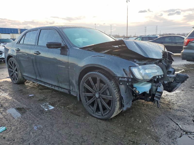 Photo 4 from auction – 2017 CHRYSLER 300 with VIN 2C3CCAGG6HH506781