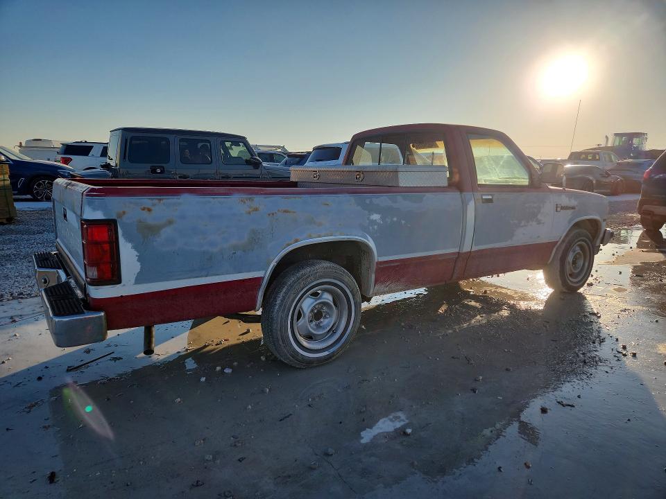 Photo 3 from auction – 1989 DODGE DAKOTA with VIN 1B7GL26X1KS071706