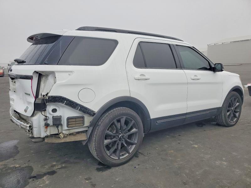 صورة رقم 3 من المزاد - 2017 FORD EXPLORER X مع VIN 1FM5K7DH2HGC48029