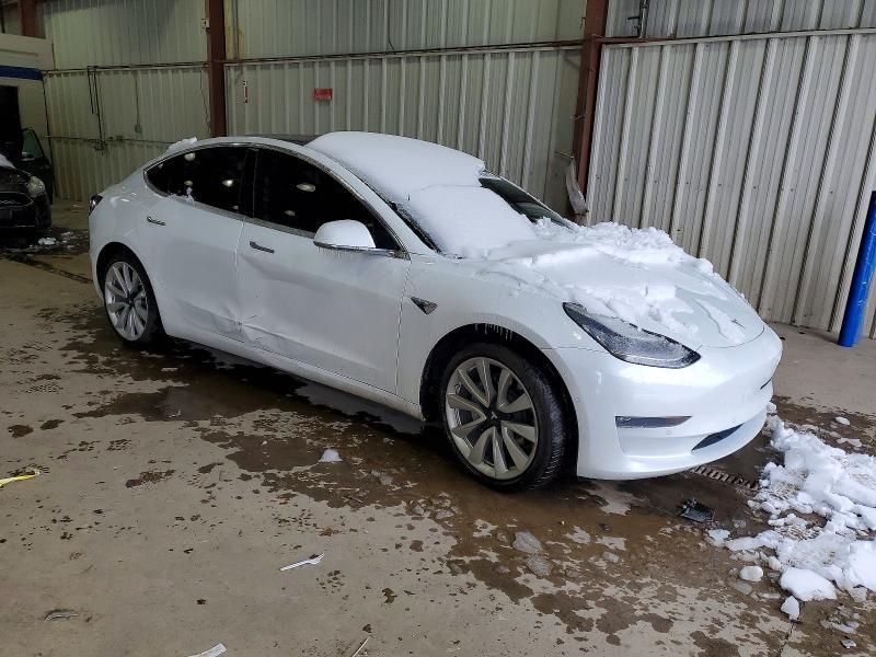 Photo 4 from auction – 2018 TESLA MODEL 3 with VIN 5YJ3E1EA6JF118532
