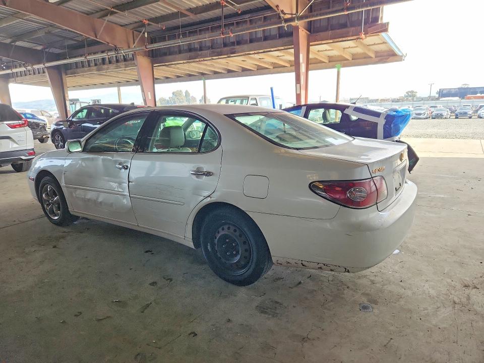 Photo 2 from auction – 2002 LEXUS ES 300 with VIN JTHBF30G120065561