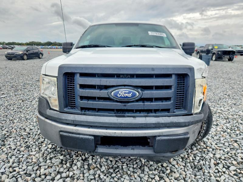 Photo 5 from auction – 2011 FORD F150 with VIN 1FTMF1CM3BKD00823
