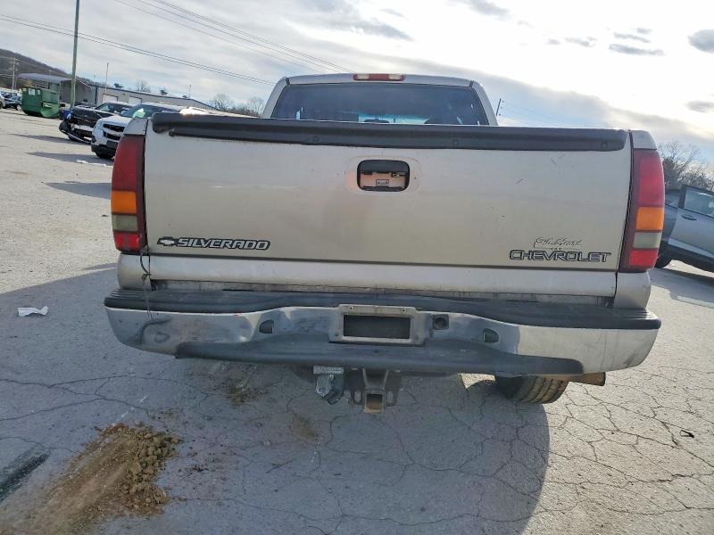 Photo 6 from auction – 2002 CHEVROLET SILVERADO with VIN 2GCEC19T221183621