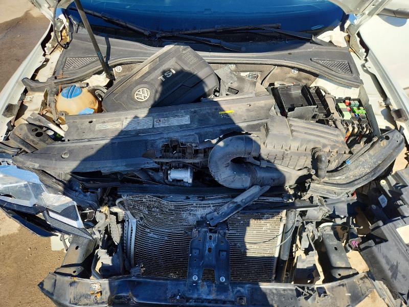 Photo 11 from auction – 2016 VOLKSWAGEN PASSAT with VIN 1VWAT7A3XGC022705