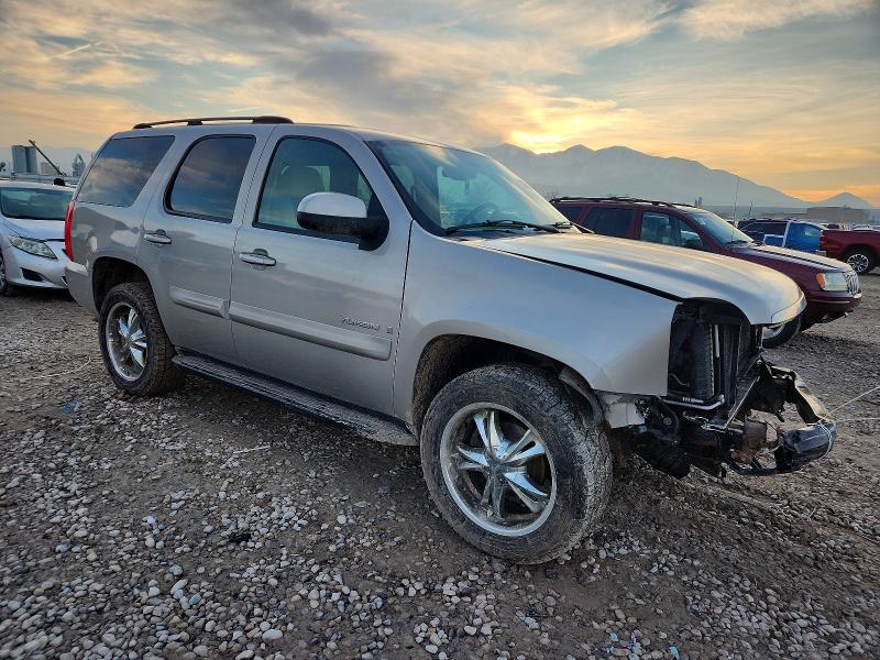 Photo 4 from auction – 2007 GMC YUKON with VIN 1GKFK13097J286929