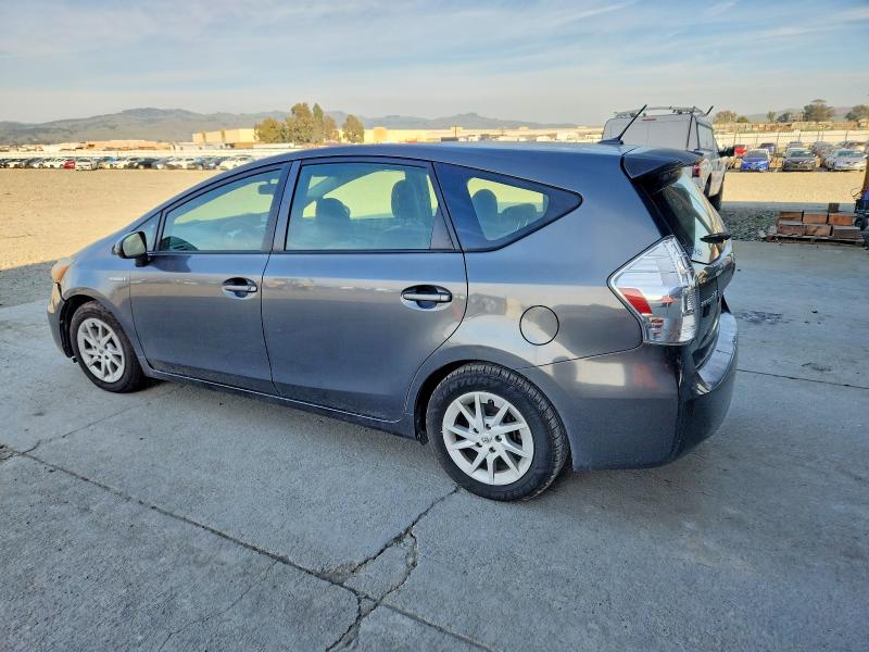 Photo 2 from auction – 2013 TOYOTA PRIUS V with VIN JTDZN3EU1D3198341