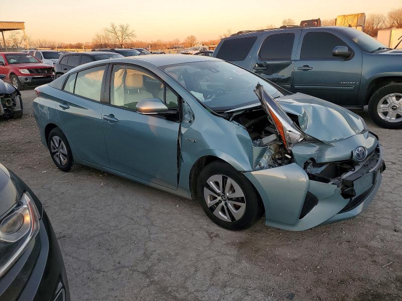 Photo 4 from auction – 2017 TOYOTA PRIUS with VIN JTDKARFU7H3033141