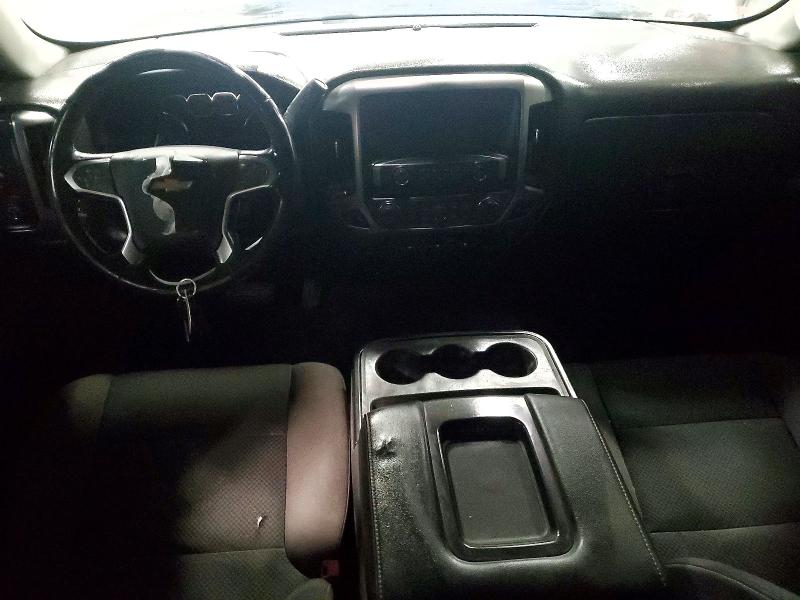 Photo 8 from auction – 2018 CHEVROLET SILVERADO with VIN 1GCUKREC1JF176735