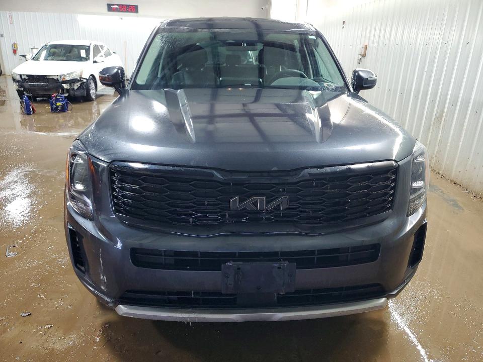 Photo 5 from auction – 2022 KIA TELLURIDE with VIN 5XYP2DHC6NG213342