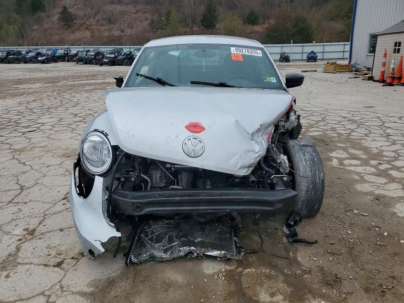 Photo 5 from auction – 2013 VOLKSWAGEN BEETLE with VIN 3VWFP7AT1DM644159