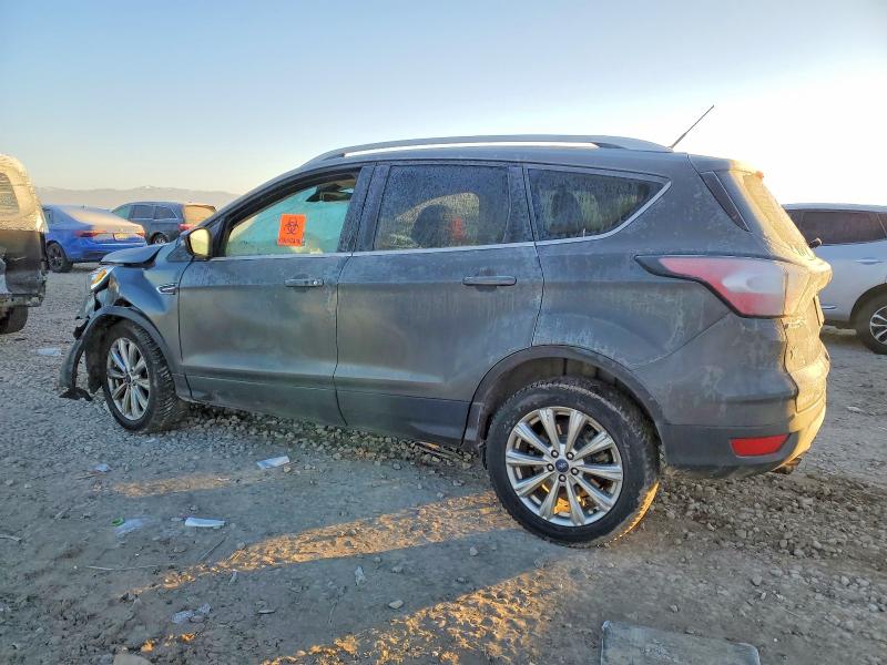 Photo 2 from auction – 2017 FORD ESCAPE with VIN 1FMCU9J90HUC81008