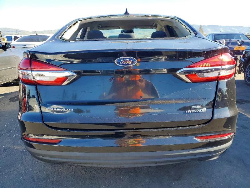 Photo 6 from auction – 2019 FORD FUSION with VIN 3FA6P0LUXKR199913