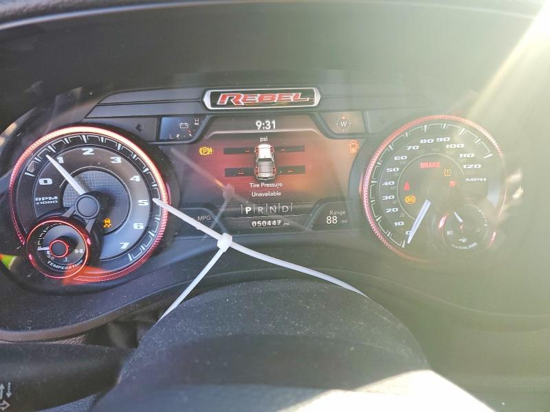 Photo 9 from auction – 2019 RAM 1500 with VIN 1C6RRELT8KN717050