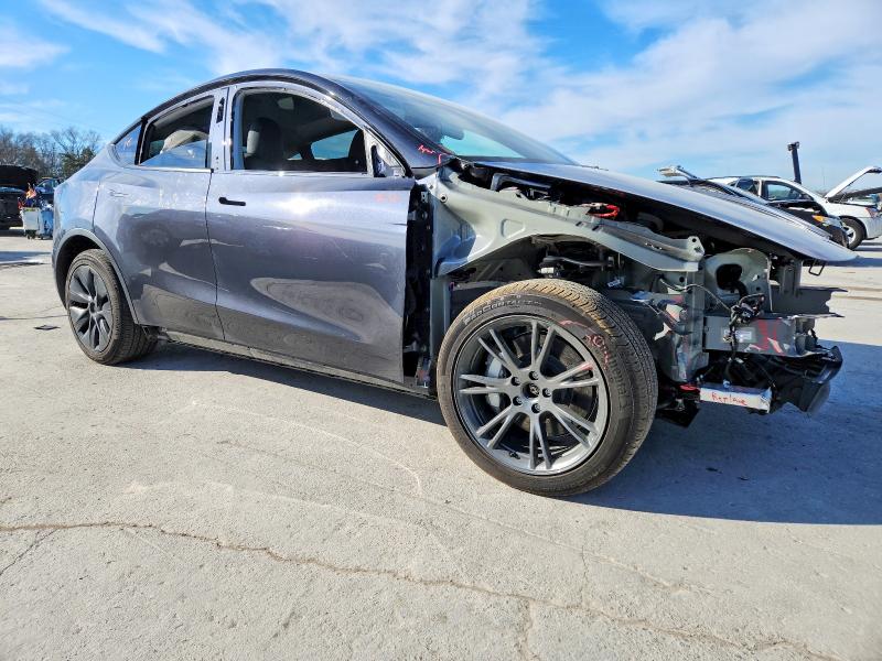 Photo 4 from auction – 2024 TESLA MODEL Y with VIN 7SAYGDEE3RA334077