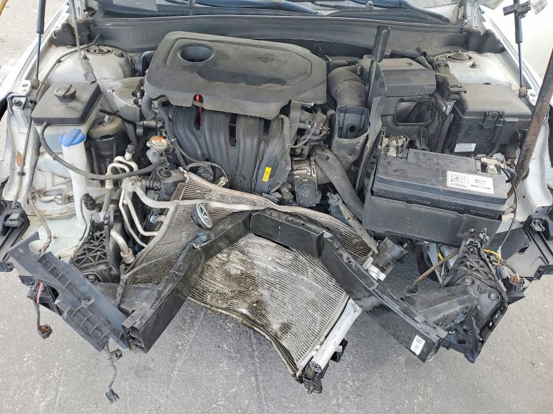 Photo 11 from auction – 2018 KIA OPTIMA with VIN 5XXGT4L37JG254971