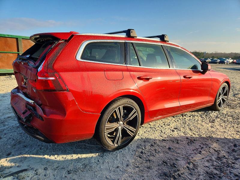 Photo 3 from auction – 2020 VOLVO V60 with VIN YV1102EL8L2391324