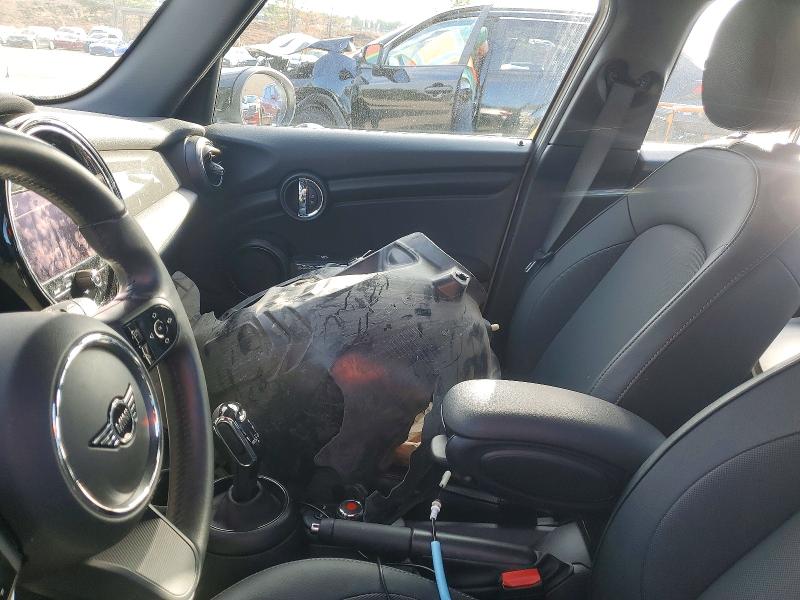 Photo 8 from auction – 2022 MINI COOPER with VIN WMW33DK06N2R90945
