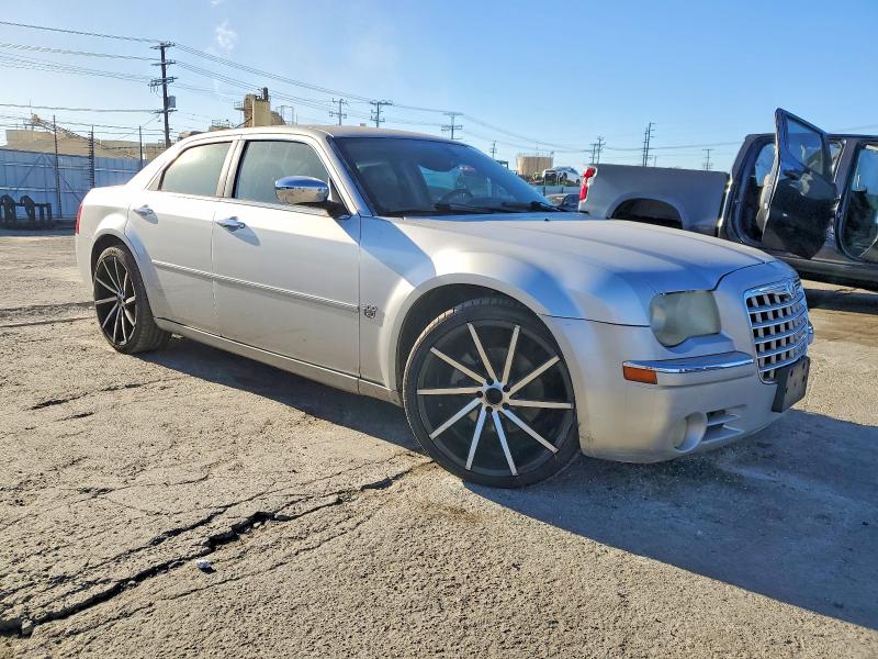 Photo 4 from auction – 2007 CHRYSLER 300C with VIN 2C3KA63H87H874553