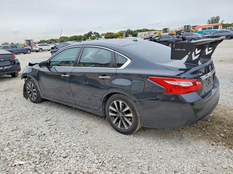 Photo 2 from auction – 2017 NISSAN ALTIMA with VIN 1N4AL3AP6HC224415