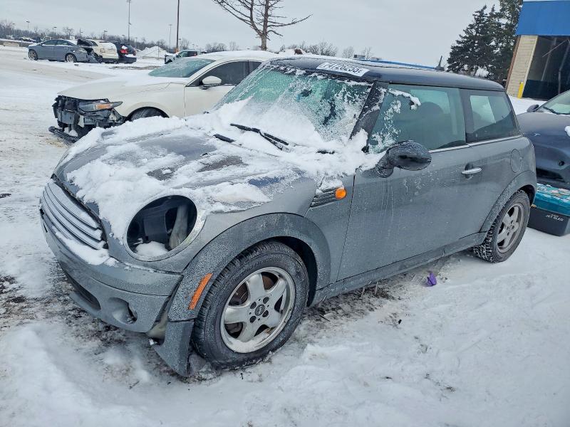 MINI COOPER 2010 with VIN WMWMF3C59ATZ67051 - Photo from auction