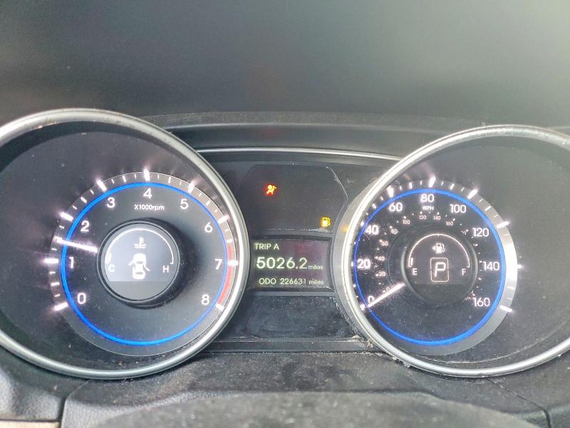 Photo 9 from auction – 2011 HYUNDAI SONATA GLS with VIN 5NPEB4AC1BH056129