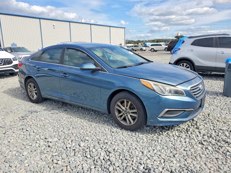 Photo 4 from auction – 2017 HYUNDAI SONATA with VIN 5NPE24AF3HH478938